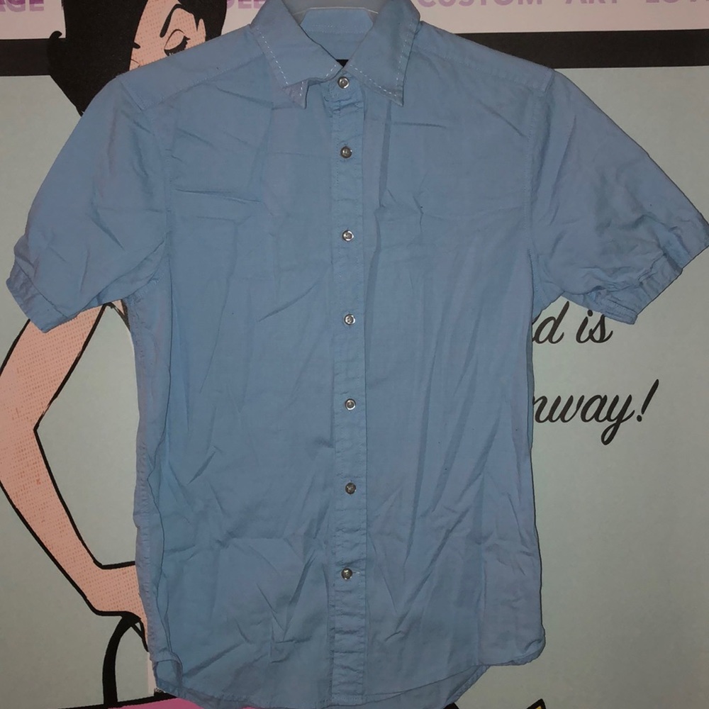 Campbell light blue men’s button shirt Small